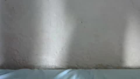 Snapshot of slim_long01 chatting on 01-09-25, 05:34 slim long01 online show from 01-09-25, 05:34