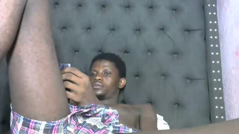 Snapshot of slim_long01 chatting on 03-09-25, 02:07 slim long01 online show from 03-09-25, 02:07