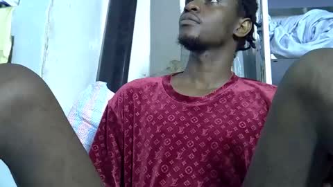 Snapshot of slim_long01 chatting on 09-13-25, 08:19 slim long01 online show from 09-13-25, 08:19