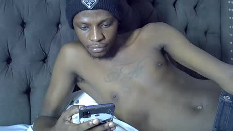 Snapshot of slim_long01 chatting on 10-04-25, 08:45 slim long01 online show from 10-04-25, 08:45