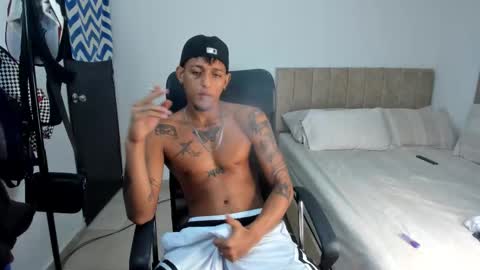 Snapshot of slim_master12 chatting on 12-04-25, 09:56 slim_master12 online show from 12-04-25, 09:56