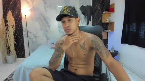 slim_master12 online show from 06-19-26, 03:16