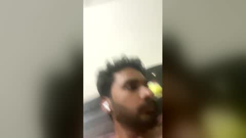 Snapshot of slimbeast_95 chatting on 05-18-26, 11:49 Slimbeast 95 online show from 05-18-26, 11:49