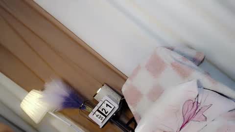 Snapshot of slimgirl_patricia chatting on 09-22-25, 07:21 Pat online show from 09-22-25, 07:21