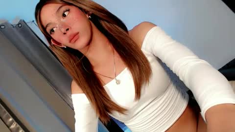 Snapshot of slimgirl_patricia chatting on 04-18-26, 11:16 Pat online show from 04-18-26, 11:16