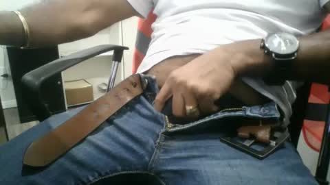 Snapshot of slimjimorange9 chatting on 10-07-25, 07:22 slimjimorange9 online show from 10-07-25, 07:22