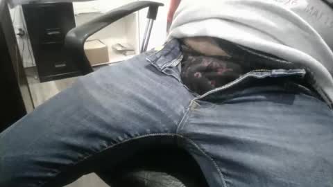 Snapshot of slimjimorange9 chatting on 11-18-25, 01:22 slimjimorange9 online show from 11-18-25, 01:22