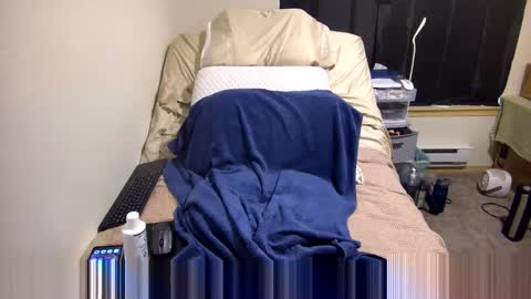 Snapshot of slimnsmoothcd chatting on 05-20-26, 12:39 Toni online show from 05-20-26, 12:39