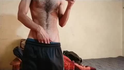 Snapshot of slimshaddyxx chatting on 02-23-25, 05:56 Prince online show from 02-23-25, 05:56