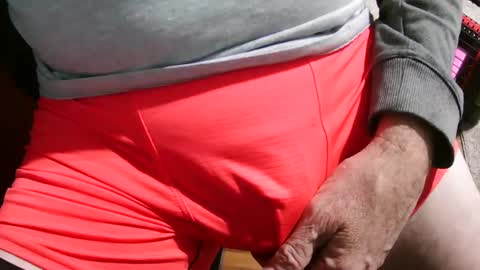 Snapshot of slimsunny chatting on 01-25-25, 04:56 slimsunny online show from 01-25-25, 04:56