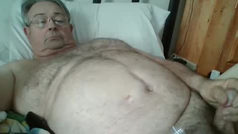 slippery_duck online show from 04-29-26, 06:03