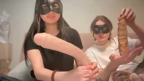 Snapshot of slowburndlc chatting on 03-16-26, 05:44 slowburndlc online show from 03-16-26, 05:44