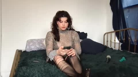 Renee online show from 02-05-25, 03:52