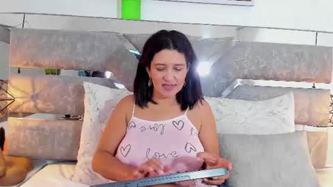 slut_milf_ online show from 07-10-26, 04:53