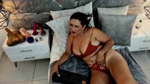 slut_milf_ online show from 07-15-26, 06:46