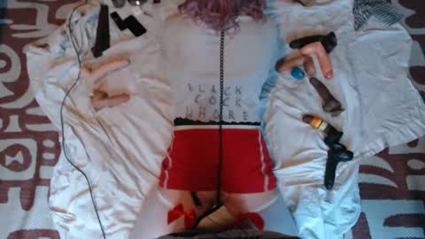 Snapshot of slutgurl_pdx chatting on 01-01-25, 05:55 slutgurl_pdx online show from 01-01-25, 05:55