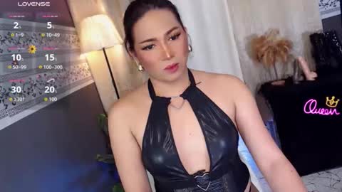 Snapshot of sluthotcummer69x chatting on 04-06-26, 09:27 EMPRESS GODDESS KRISTINE online show from 04-06-26, 09:27
