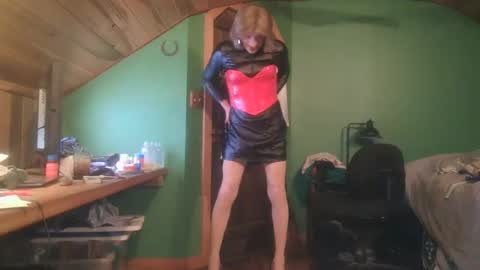 Snapshot of slutjennifertransxx chatting on 11-04-25, 02:32 slutjennifertransxx online show from 11-04-25, 02:32