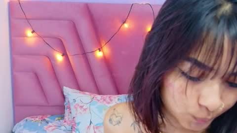 Snapshot of slutlittlecamila chatting on 02-20-26, 06:26 CAMILA online show from 02-20-26, 06:26