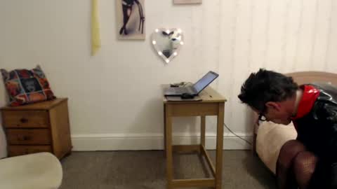 Slut Suzy online show from 01-08-25, 09:55