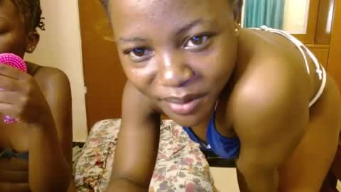 Snapshot of slutty_charmmz chatting on 04-15-26, 03:19 Bree online show from 04-15-26, 03:19
