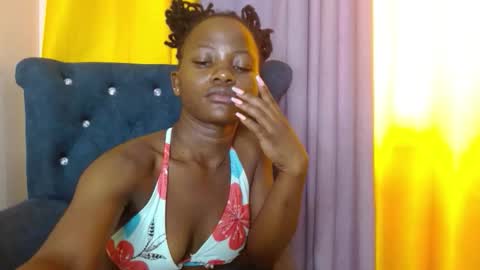 Snapshot of slutty_charmz chatting on 10-10-25, 08:24 Bree online show from 10-10-25, 08:24