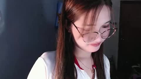 Snapshot of slutty_hannaxx chatting on 05-13-26, 04:43 slutty_hannaxx online show from 05-13-26, 04:43