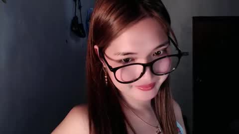 Snapshot of slutty_hannaxx chatting on 05-28-26, 11:40 slutty_hannaxx online show from 05-28-26, 11:40