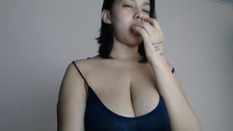 Snapshot of slutty_pervert chatting on 05-04-26, 01:56 Sofia online show from 05-04-26, 01:56