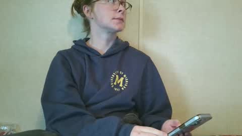 Slutty redhead3 online show from 10-22-25, 04:18