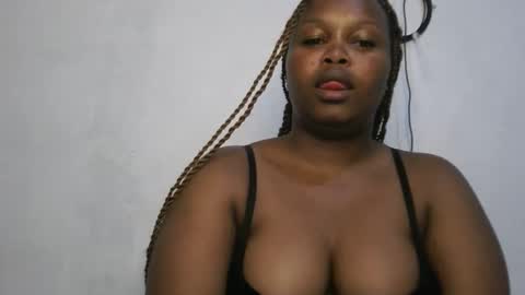 Snapshot of slutty_shan chatting on 10-18-25, 05:14 slutty_shan online show from 10-18-25, 05:14