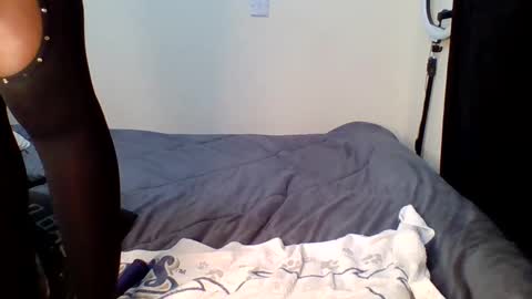 Snapshot of slutty_tiger chatting on 03-10-25, 06:34 SLUTTY TIGER online show from 03-10-25, 06:34