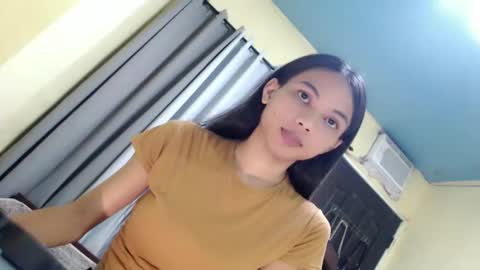 Snapshot of sluttychie chatting on 02-26-26, 06:12 CHIE CHIE online show from 02-26-26, 06:12