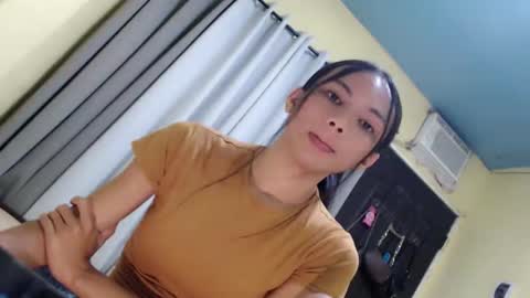 Snapshot of sluttychie chatting on 03-05-26, 08:32 CHIE CHIE online show from 03-05-26, 08:32