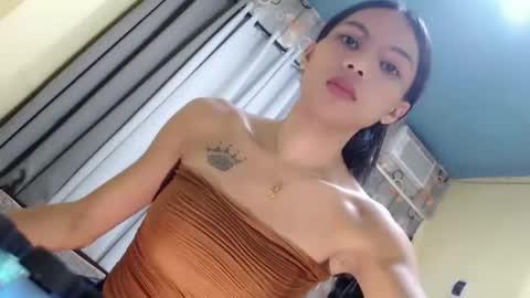 Snapshot of sluttychie chatting on 03-25-26, 05:24 CHIE CHIE online show from 03-25-26, 05:24