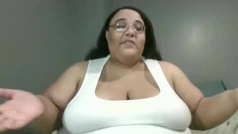 Snapshot of sluttyjess31 chatting on 05-17-26, 02:42 Jessica online show from 05-17-26, 02:42