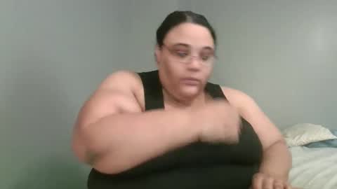 Snapshot of sluttyjess31 chatting on 05-20-26, 05:41 Jessica online show from 05-20-26, 05:41