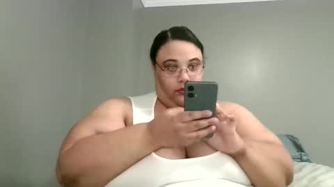 Snapshot of sluttyjess31 chatting on 05-22-26, 02:12 Jessica online show from 05-22-26, 02:12