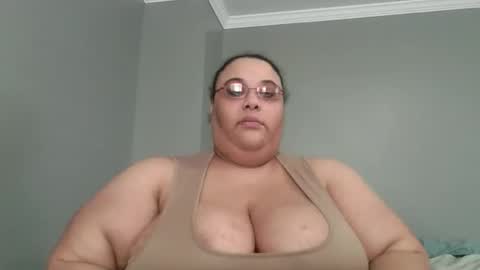 Snapshot of sluttyjess31 chatting on 05-26-26, 02:57 Jessica online show from 05-26-26, 02:57