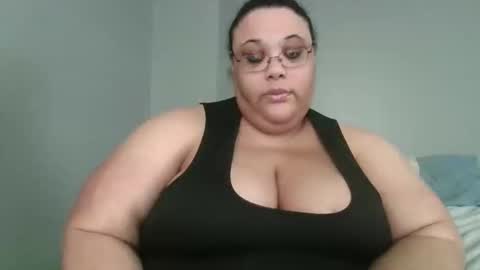 Snapshot of sluttyjess31 chatting on 05-30-26, 04:26 Jessica online show from 05-30-26, 04:26