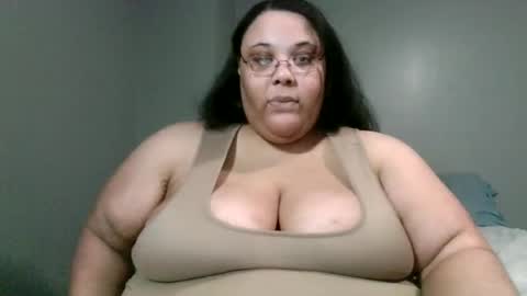 Snapshot of sluttyjess31 chatting on 06-14-26, 12:08 Jessica online show from 06-14-26, 12:08
