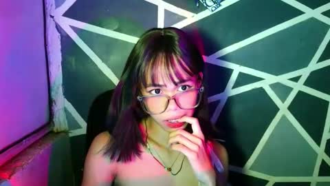 sluttypatotie online show from 04-30-26, 09:52