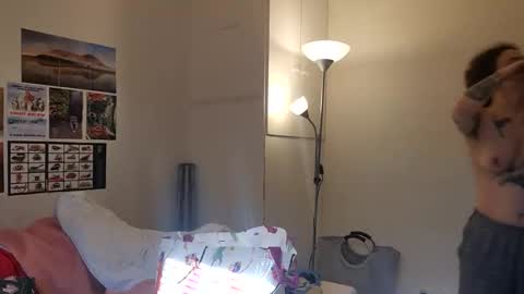 SluttySuzie17 online show from 04-30-26, 08:09