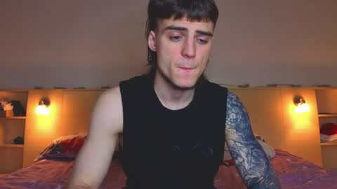 Gus online show from 04-26-26, 04:37