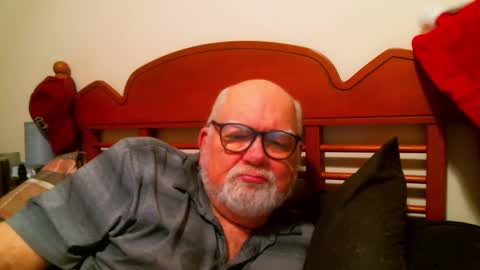 Snapshot of slydevil_sc chatting on 12-13-24, 06:10 Sly online show from 12-13-24, 06:10