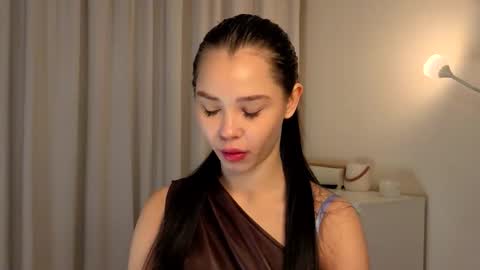 Lily online show from 11-21-25, 01:32