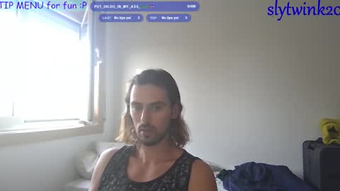 Snapshot of slytwink20 chatting on 09-12-25, 03:56 slytwink20 online show from 09-12-25, 03:56