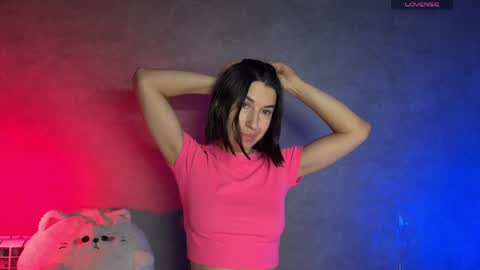 Snapshot of smaillev chatting on 06-08-26, 08:09 Melani online show from 06-08-26, 08:09