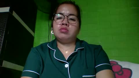 Lovewella online show from 12-18-25, 01:11