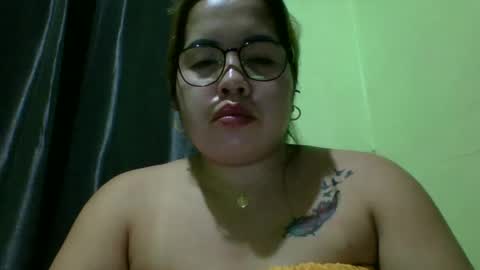 Lovewella online show from 04-27-26, 03:43